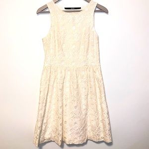 white lace dress